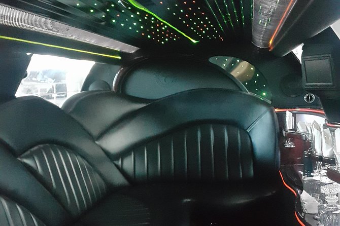 Round Trip Nassau Airport ARRIVAL (NASSAU LIMOUSINE) - Key points before you book