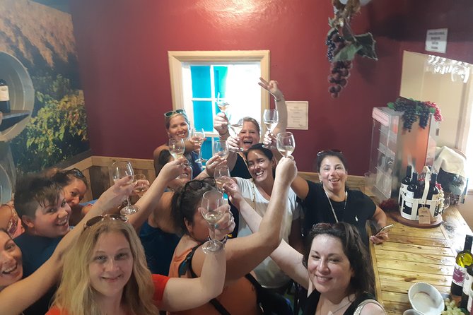 Rum Reggae and Rhythms Tour: Dancing and Cocktails - Chocolate Samples at Graycliff Chocolatier