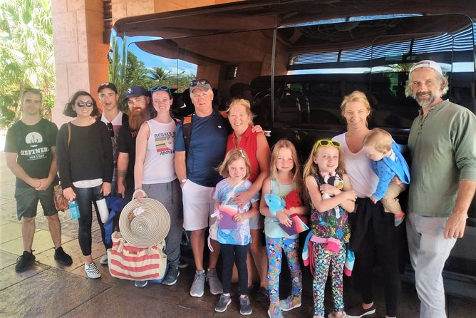 Small Group/ Family Private Roundtrip Airport Shuttle - Key points at a glance
