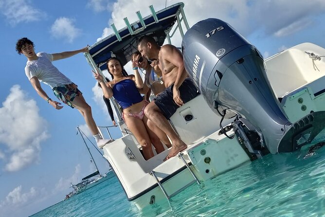 Snorkeling, Swim with Turtles & Beach Day - How the crew handles families and mixed abilities