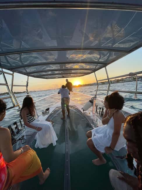 The Clear Boat Experience Bahamas drinks and snacks included - Quick points before you book