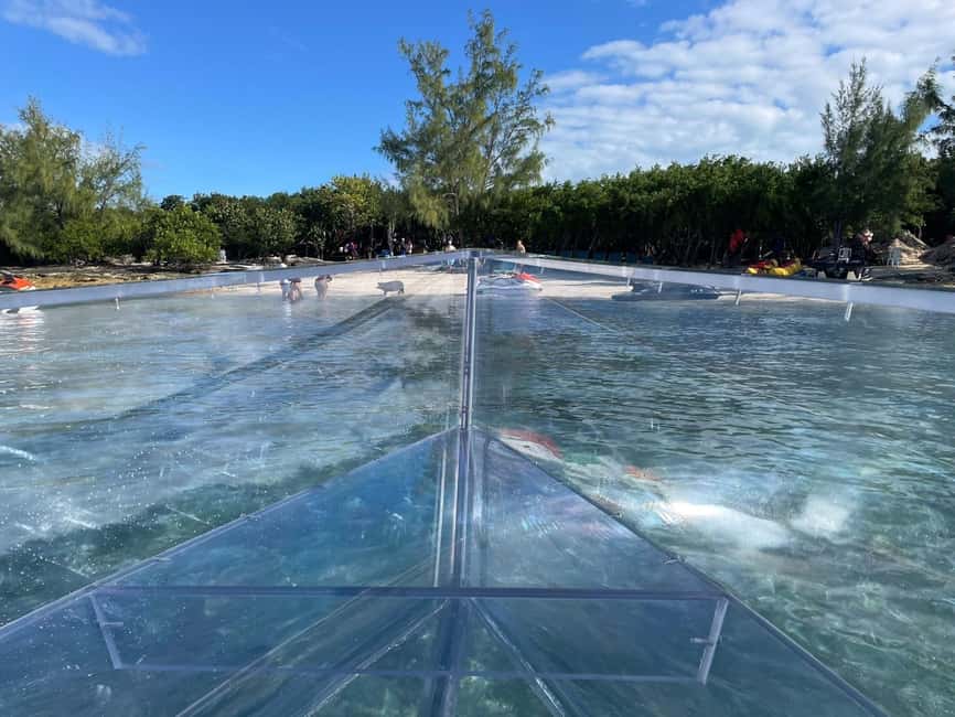 The Clear Boat Experience Bahamas drinks and snacks included - What the $80 price really buys you