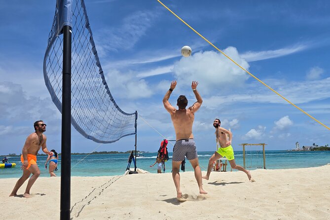 The Ultimate Bahamian Beach Day: Pigs, Jet Ski, Snorkeling & More - From Nassau Harbour to the islands beyond